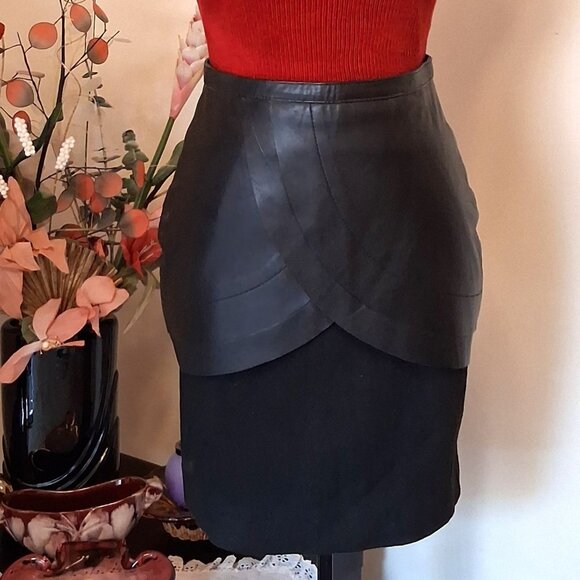 NWOT NOUSVOUS Black Chic Mini Leather Skirt Women’s Fall Winter Short Skirts - Picture 1 of 9